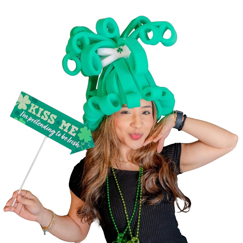 St. Patricks Rollers Wig