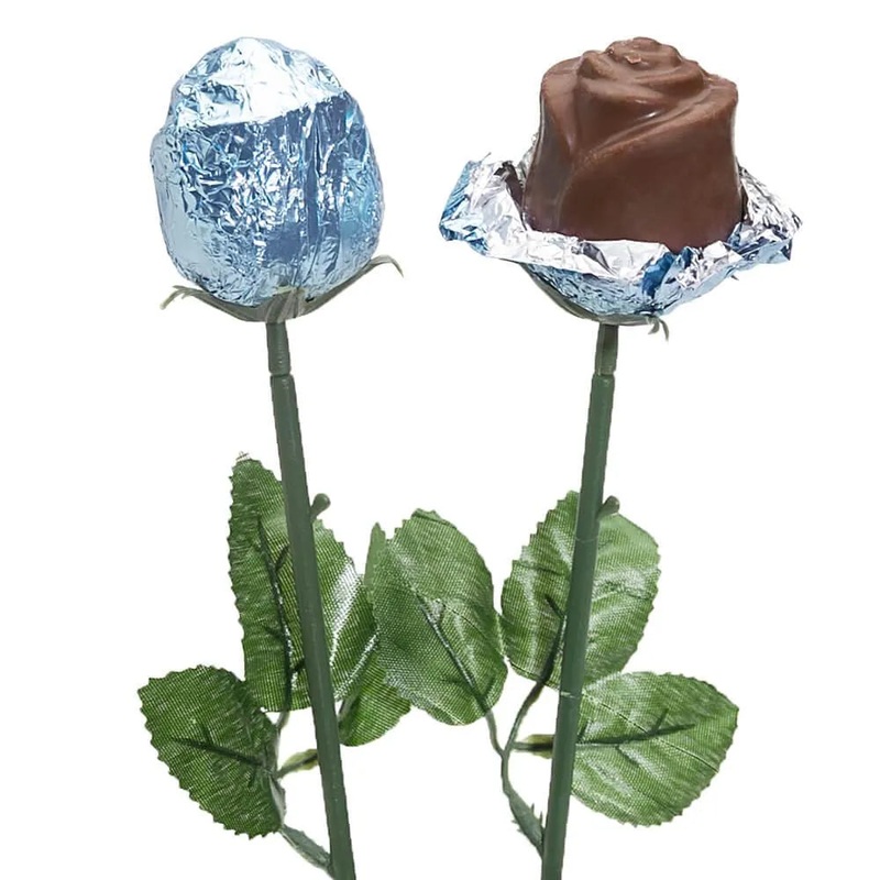 Albert’s Foiled Milk Chocolate Roses – Light Blue: 20-Piece Bouquet