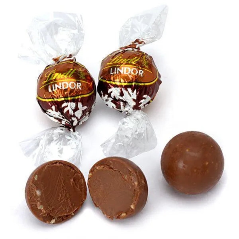 Lindt Chocolate Lindor Truffles – Hazelnut: 120-Piece Box