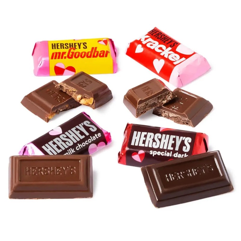 Valentine Hershey’s Miniatures Assortment: 30-Piece Bag