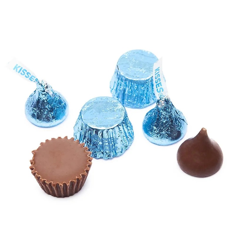 Hershey’s Kisses and Reese’s Peanut Butter Cups Miniatures Bulk Candy – Blue: 31-Ounce Bag