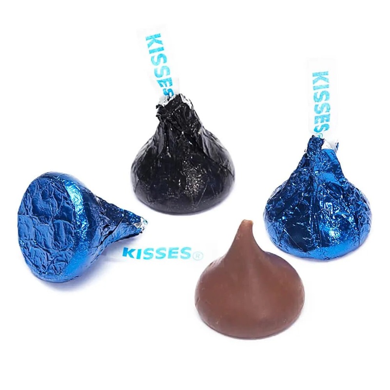 Hershey’s Kisses Color Combo – Dark Blue and Black: 800-Piece Box