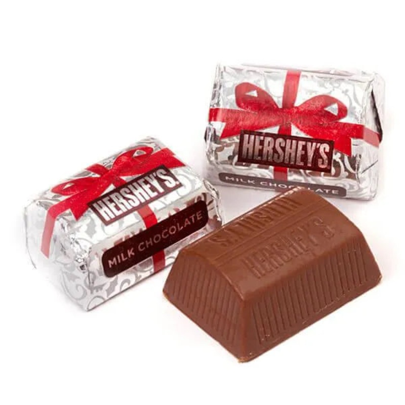 Hershey’s Milk Chocolate Christmas Nuggets Candy: 10-Ounce Bag