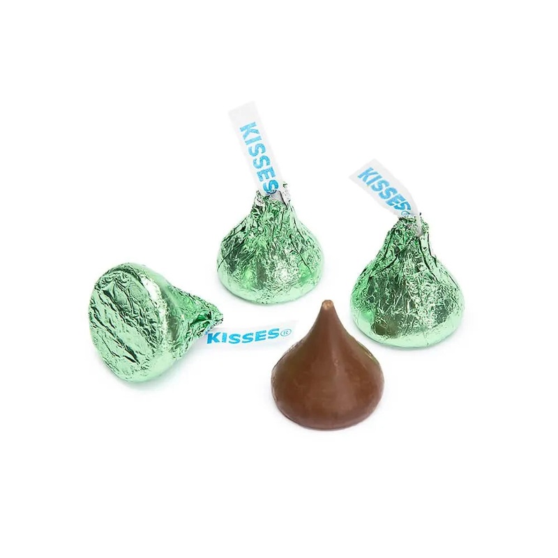 Hershey’s Kisses Kiwi Green Foiled Milk Chocolate Candy: 400-Piece Bag