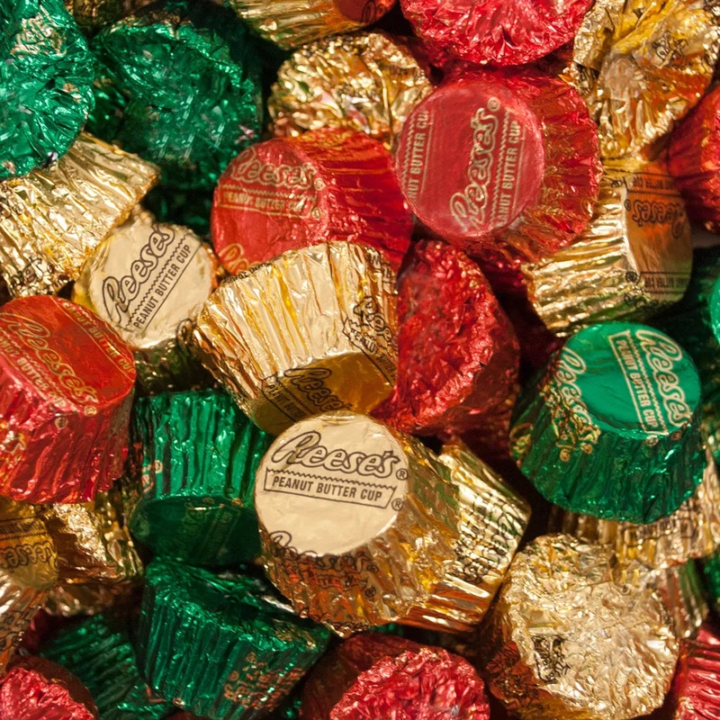 REESE’S CHRISTMAS MINIATURE CUPS