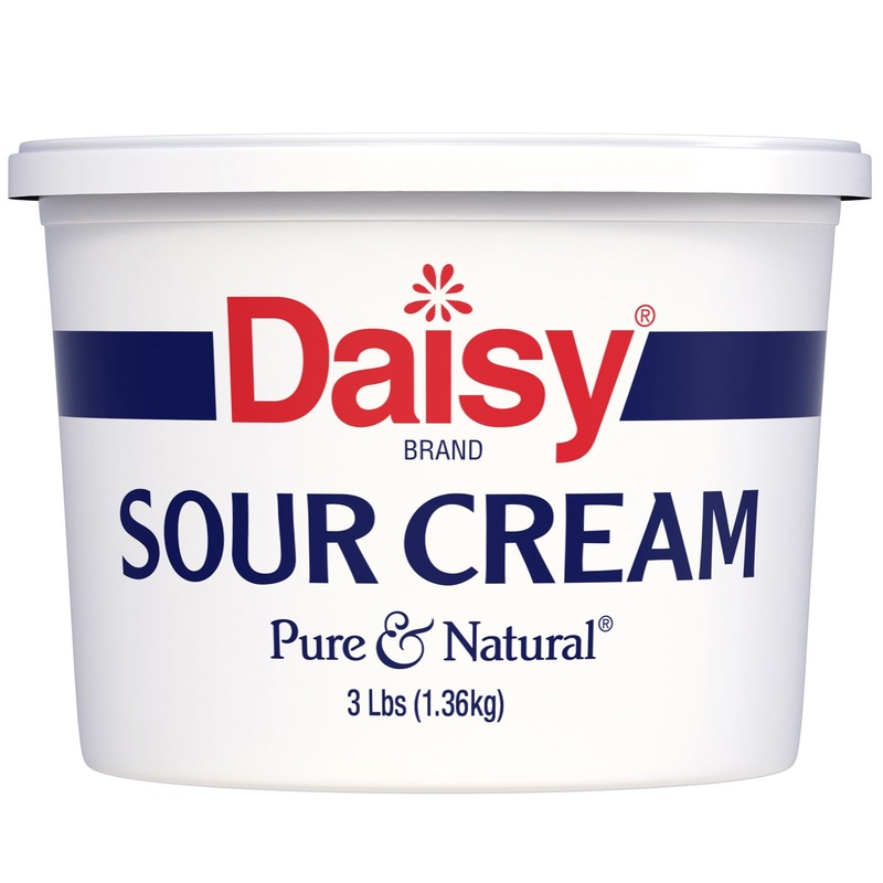 Daisy Brand Pure and Natural Sour Cream, 48 oz.