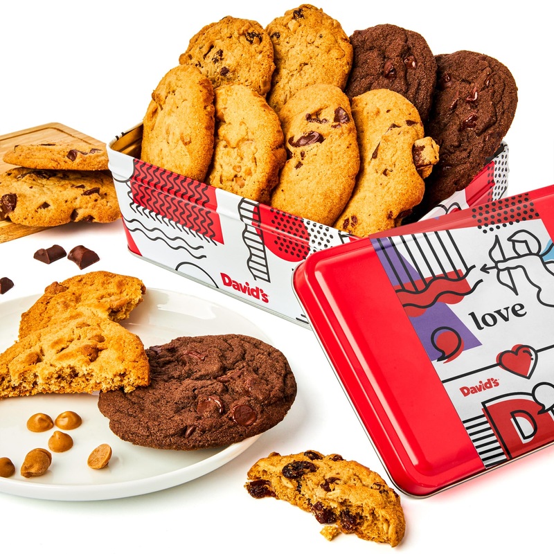 Davids Fresh Baked Assorted Cookies Sweet Sampler In Love Tin 8 Count – Chocolate Chunk, Peanut Butter Chip, Double Chocolate Ch