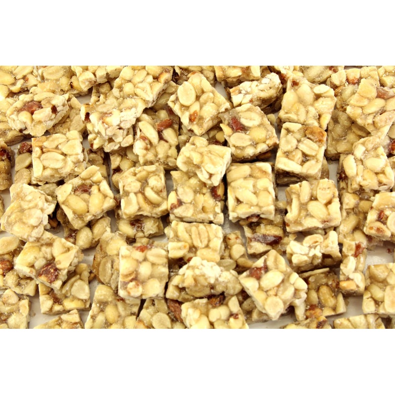 Planet Sweets Caramel Peanut Squares – 8 Ounce – Old Fashioned Crunchy Snack Candy Treat