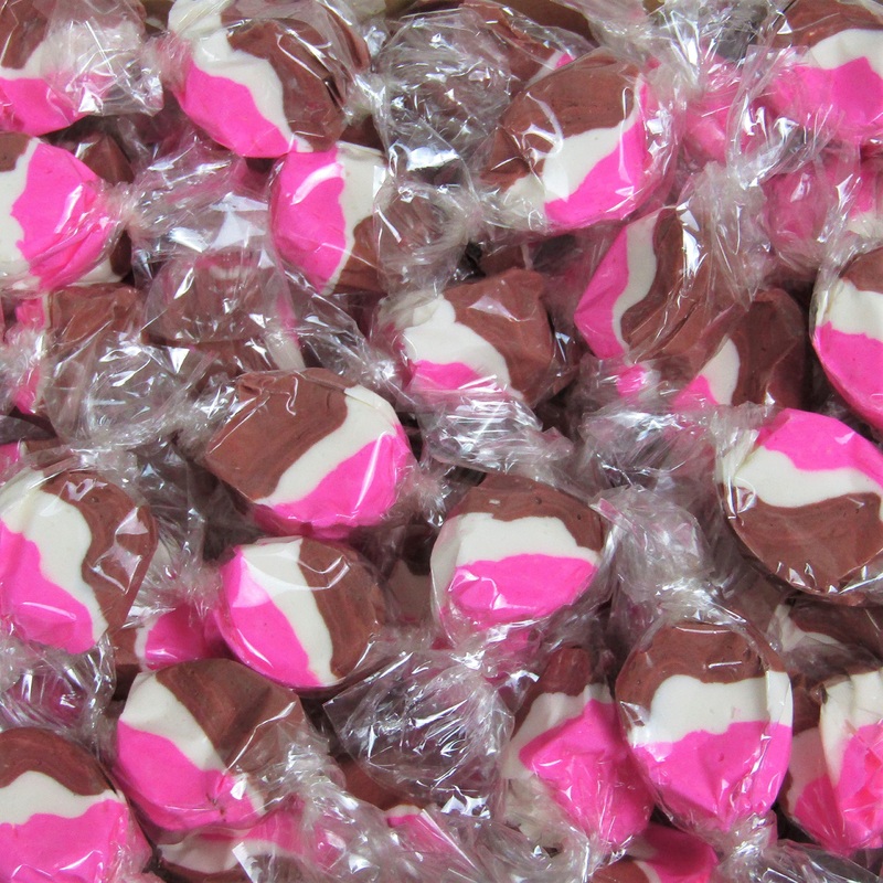 Neapolitan Ice Cream Taffy Chews By It’S Delish,1 Lb Bulk Bag – Individually Wrapped Gourmet Soft Fluff Taffy – Great Candy For