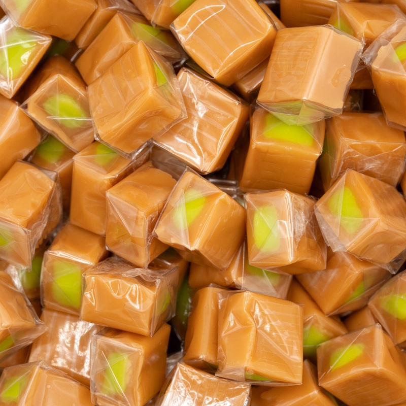 Vanilla Caramels Apple Filled Wrapped 5lb