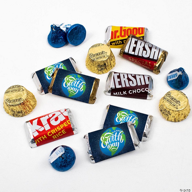 Just Candy 115 Pcs Earth Day Chocolate Party Favors Promotional Items Candy Giveaways (1.68 lbs; approx. 115 Pcs)