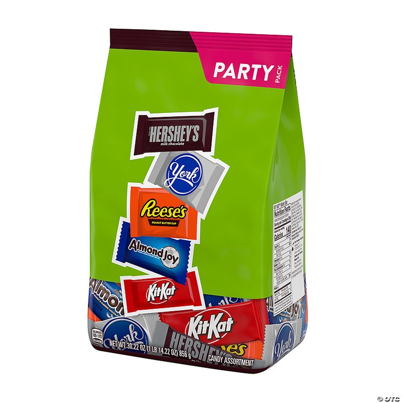 30.22 oz. Hersheys All Time Greats Miniatures Chocolate Candy Mix – 105 Pc.