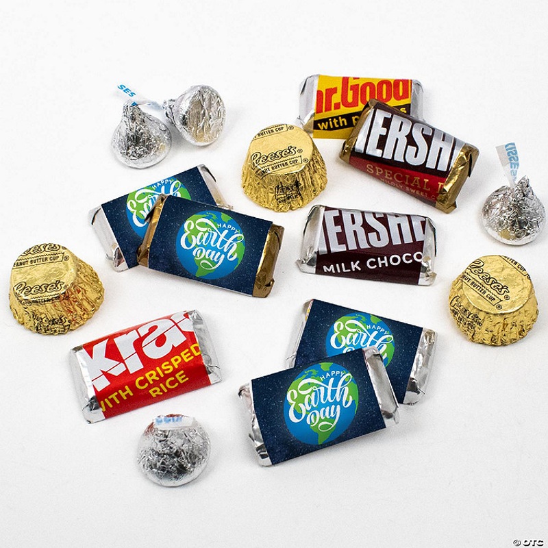 Just Candy 115 Pcs Earth Day Candy Party Favors Promotional Items Chocolate Giveaways (1.68 lbs; approx. 115 Pcs)