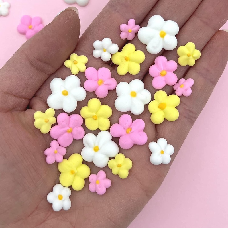 Royal Icing Blossoms | Icing Flowers | Mini Edible Flowers | Edible Roses | White Flowers | Icing Flowers | Sprinkle Mix | Cake